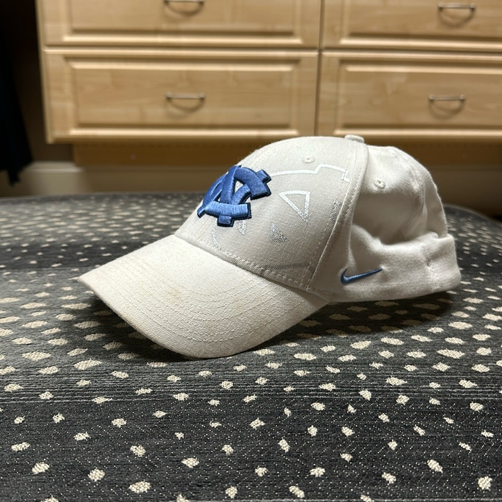 Carolina Tarheels hat